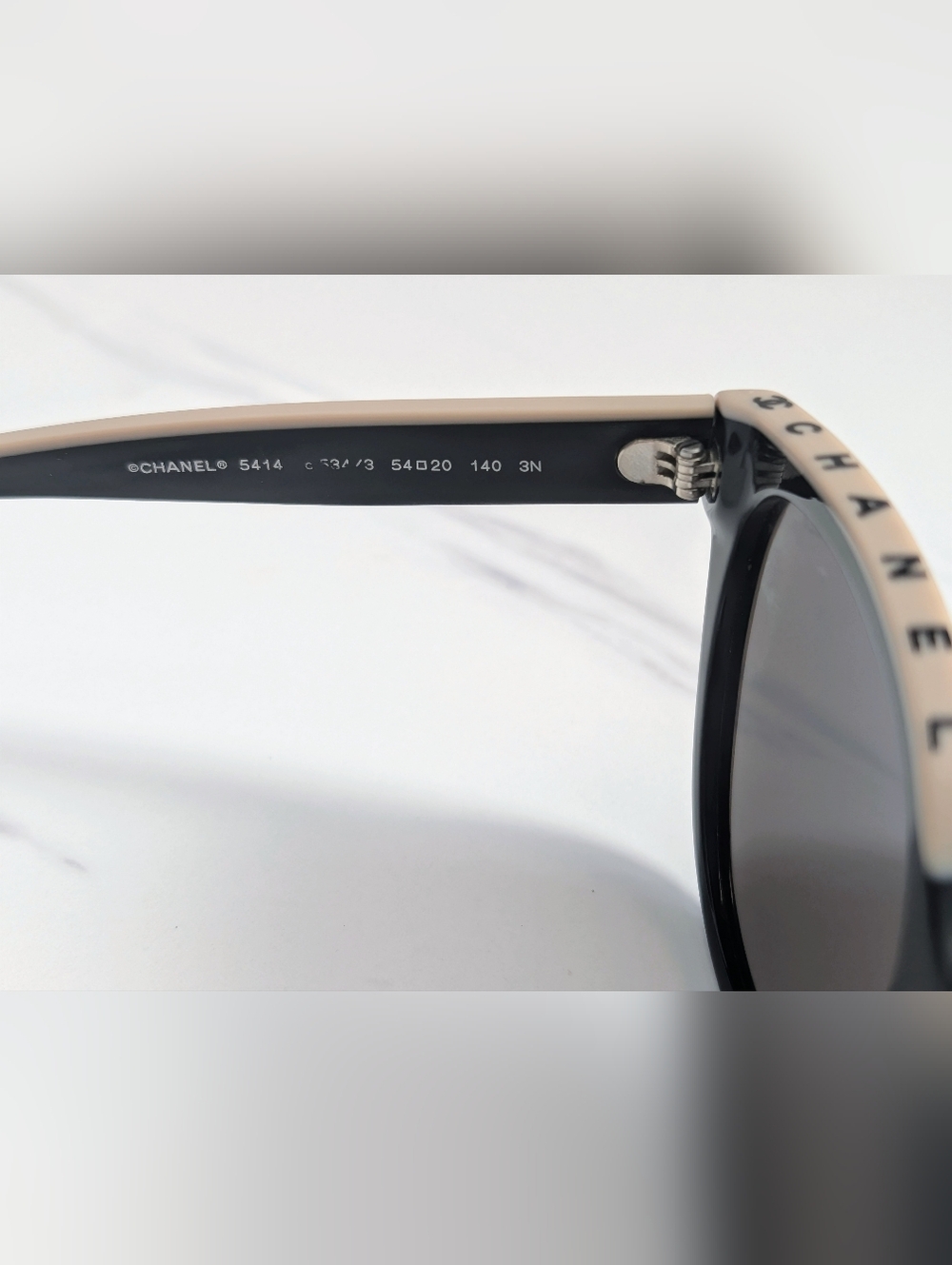 Chanel 5414 Cat Eye Sunglasses Black Cream Logo Italy Read Description - Picture 6 of 9